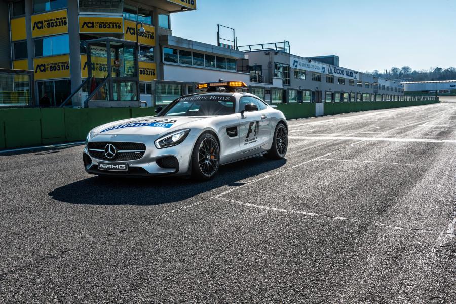  Mercedes-AMG GT S F1 Safety Car 2015 года  (фото 6 из 11)
